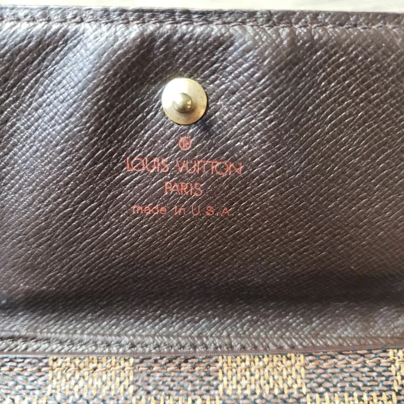 LOUIS VUITTON - wallet - Picture 8 of 16